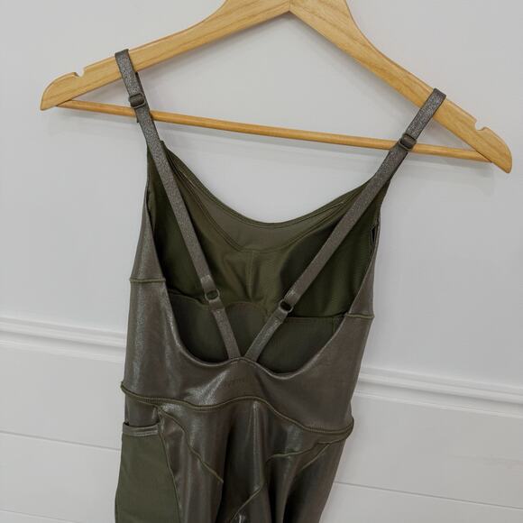 Women’s Adidas Ivy Park Beyoncé V Neck Metallic Cat Suit Size Small - Picture 7 of 12